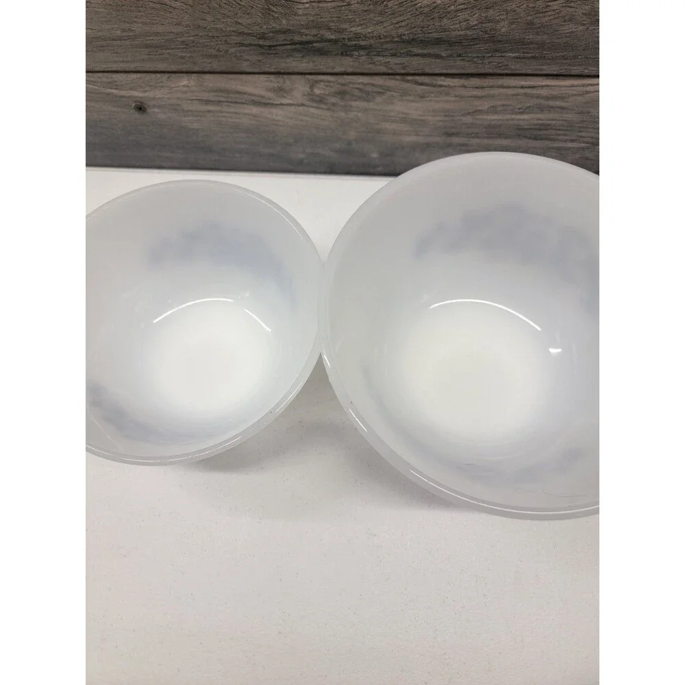 Vintage Federal Glass Blue On White Tulip Pattern  Mixing Bowl Set